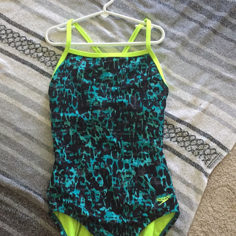 Womens Speedo bathing suit
